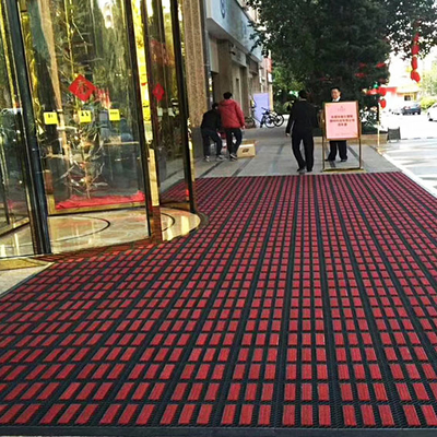 Tấm lót sàn thương mại Nylon PA màu đỏ Gạch lát sàn kiểu lồng vào nhau 200X200